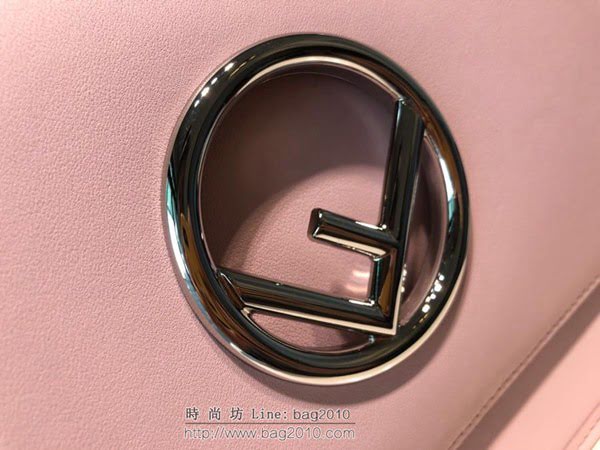 FENDI女包 嫩粉色 KAN I LOGO 中號手袋 芬迪女斜挎包 可斜背或手拿  fdz2086
